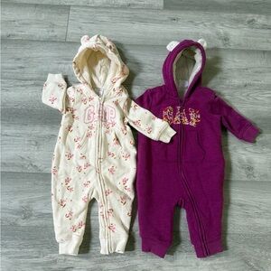 GAP winter zip up onesies 3-6 months - Cream floral and Purple